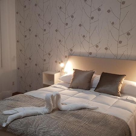 Apartamentos Shalom Ribadeo Zewnętrze zdjęcie