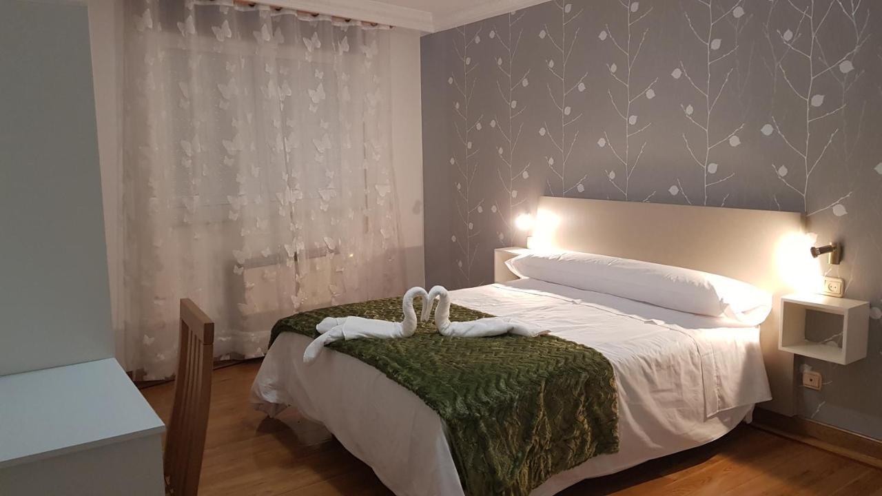 Apartamentos Shalom Ribadeo Zewnętrze zdjęcie